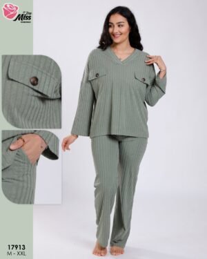 Rose Miss Ensemble côtelé col V – Réf 17913 – Vert sauge