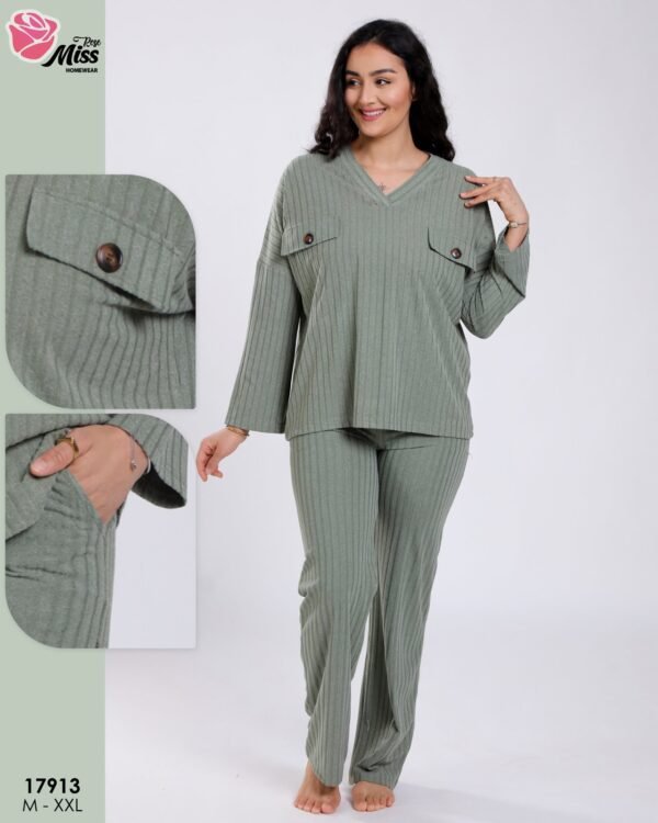 Rose Miss Ensemble côtelé col V – Réf 17913 – Vert sauge