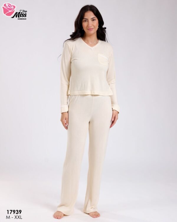 Rose Miss Pyjama col V poche – Réf 17939 – Écru