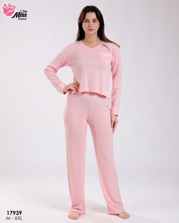 Rose Miss Pyjama col V poche – Réf 17939 – Rose pâle