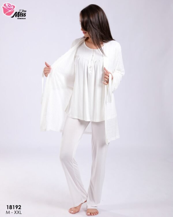 Rose Miss Ensemble pyjama et kimono 3 pièces – Réf 18192 – Blanc cassé