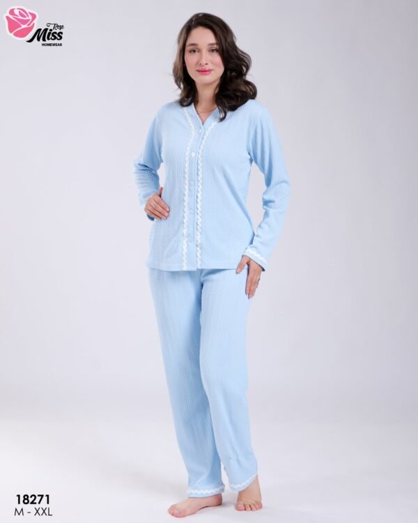 Rose Miss Pyjama torsadé boutonné galon – Réf 18271 – Bleu ciel