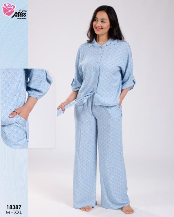 Rose Miss Ensemble chemise et pantalon large imprimé – Réf 18387 – Bleu ciel