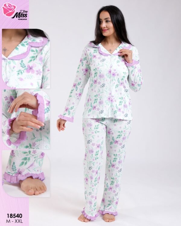 Rose Miss Pyjama chemise fleuri gaufré – Réf 18540 – Blanc et lilas