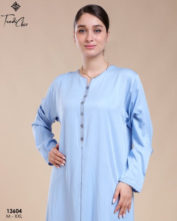 Tradi Chic Caftan d'intérieur – Réf 13604 – Bleu ciel Tradi Chic Caftan d'intérieur – Réf 13604 – Bleu ciel