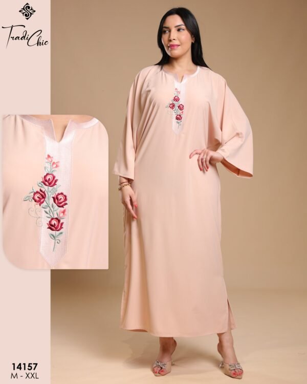 Tradi Chic Caftan d'intérieur brodé – Réf 14157 – Rose poudré